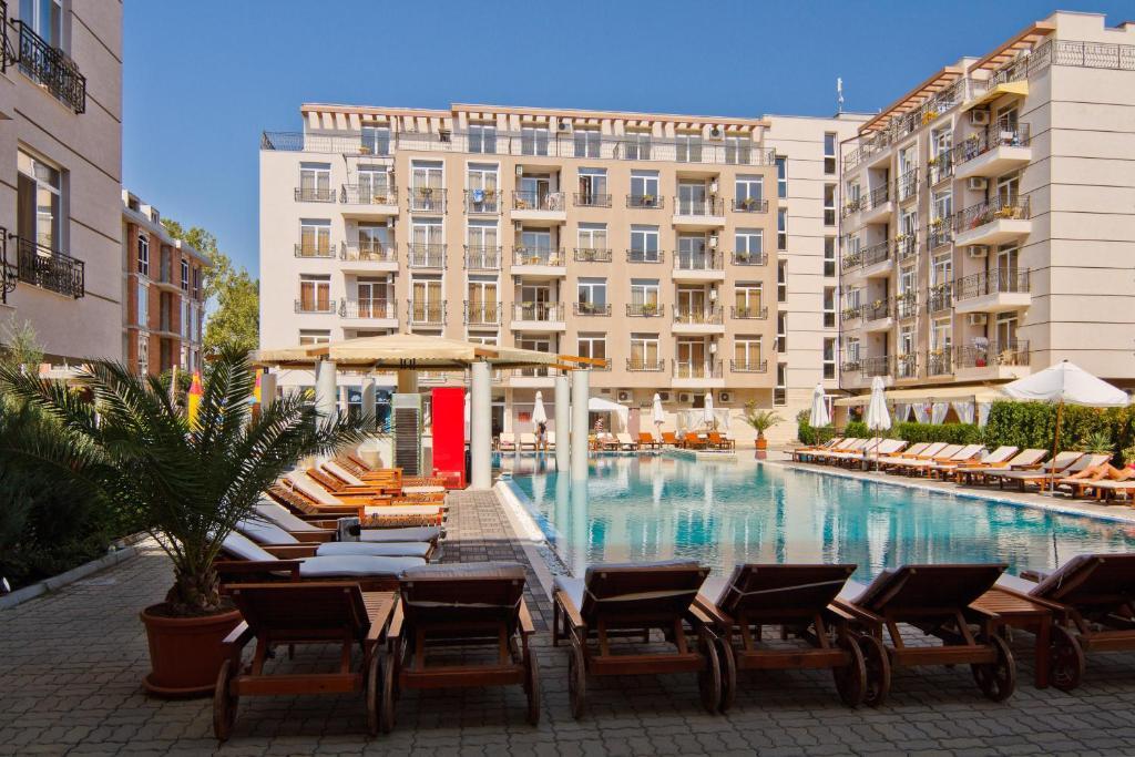 Menada Dawn Park Apartment Sunny Beach Esterno foto