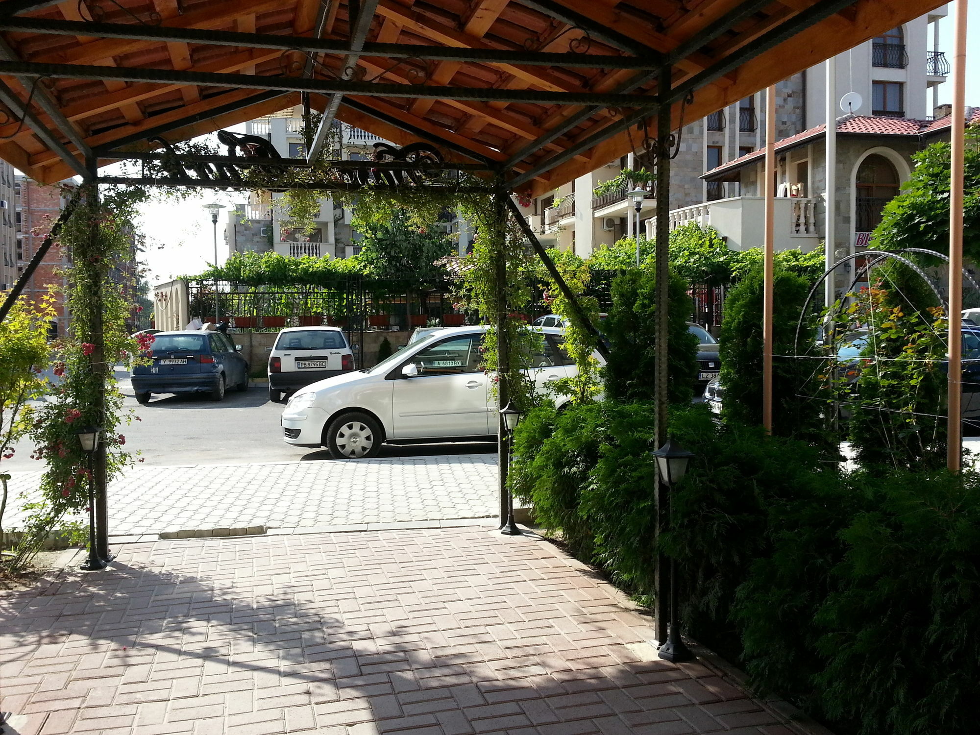 Menada Dawn Park Apartment Sunny Beach Esterno foto